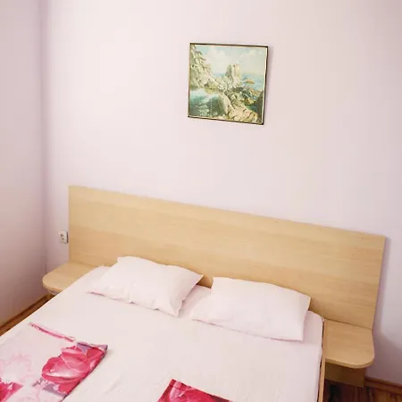 One-bedroom Holiday In Krapets