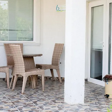 One-bedroom Holiday In Krapets בית נופש